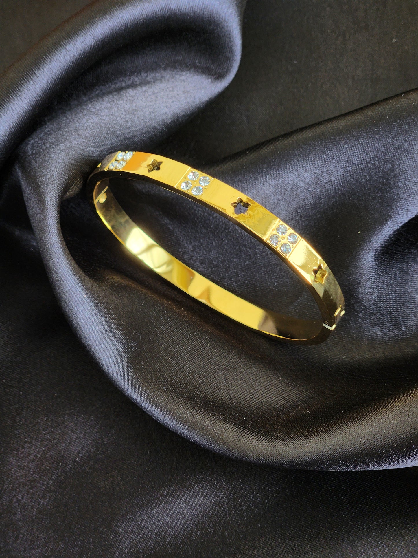 Gold-Plated Star and Crystal Bangle Bracelet