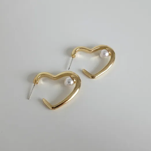 Heart-Shaped Pearl Hoop Earrings