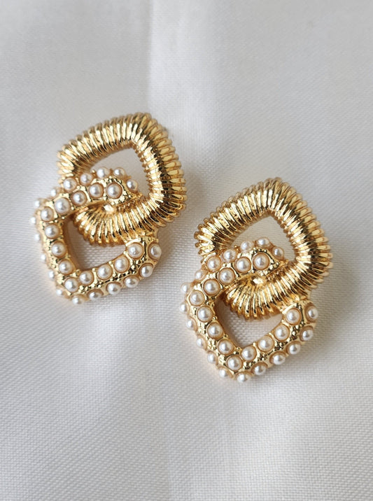 Vintage-Inspired Pearl Earrings