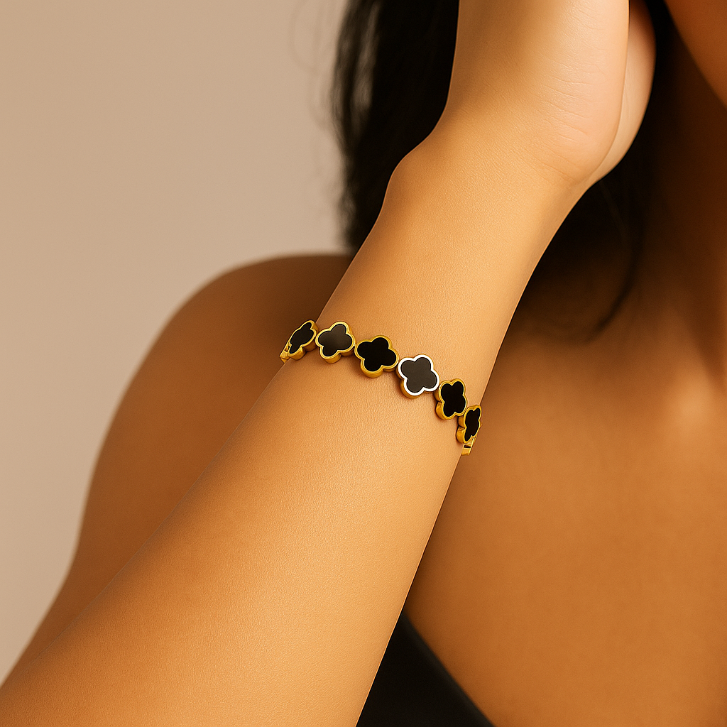 Black Clover Link Bracelet